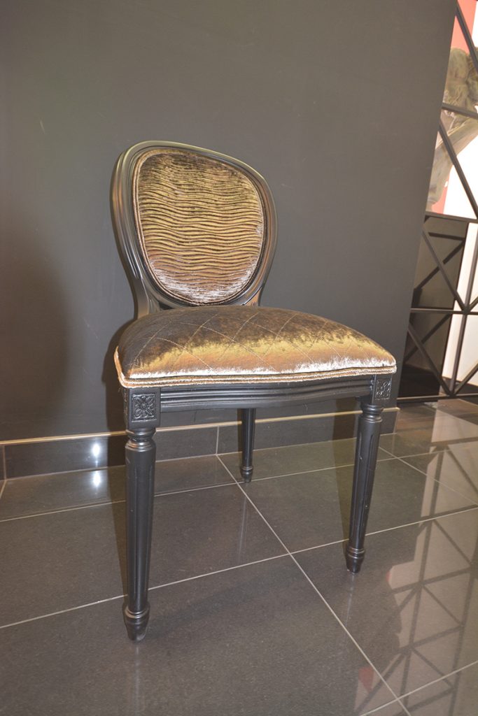 chaise-de-style-chic-683x1024.jpg